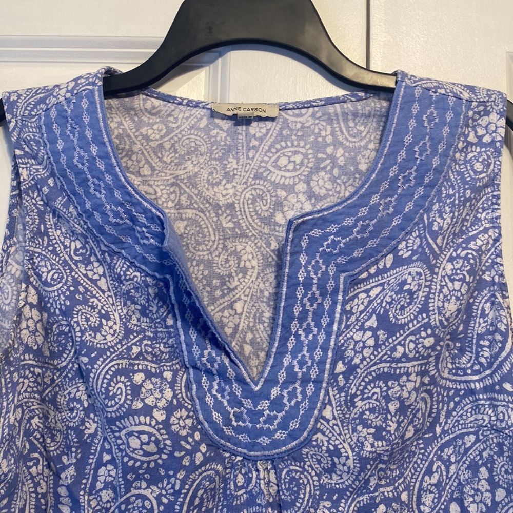 3 for $15 Bundle! Anne Carson Scoop Neck Sleeveless Blouse - Picture 3 of 5